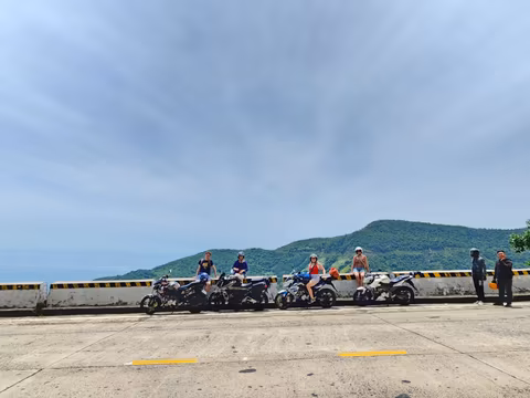 Hoi An Motorbike Tour to Hai Van Pass & Waterfall