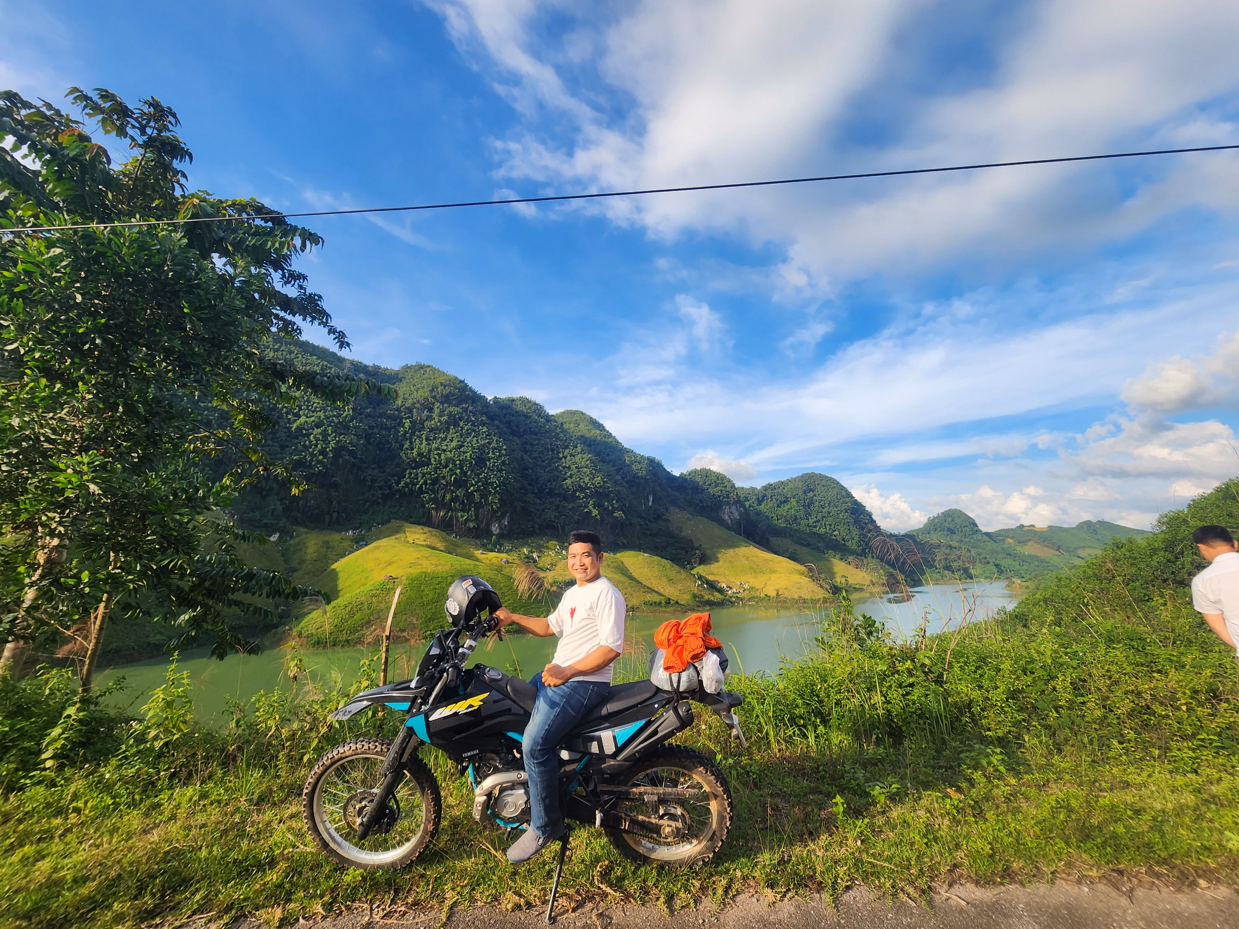 Hoi an motorbike tour to Hue