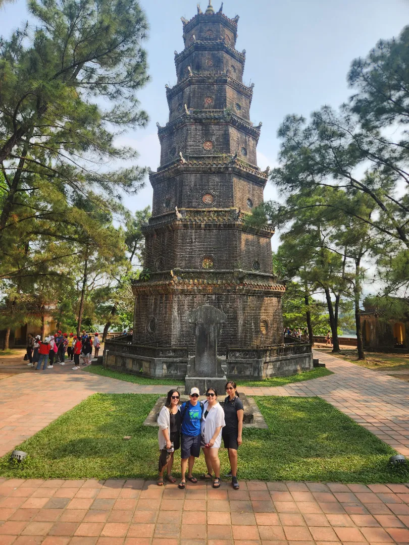 Thien mu pagoda .avif